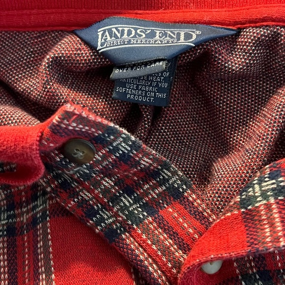 Lands' End Men's Shirt in Red Multicolored Plaid Long Sleeves Size Large - Picture 3 of 4